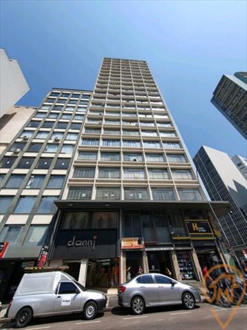 Cjto Comercial_sala para locação no bairro Centro em Curitiba/PR com 32m² por R$ 145.000,00