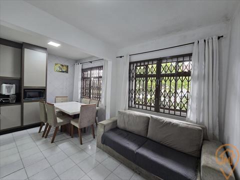 Sobrado para venda no Sitio Cercado em Curitiba/PR com 140m² por R$ 550.000,00