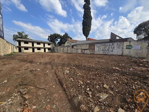 Terreno para locação no Boqueirao em Curitiba/PR com 645m² por R$ 8.737,50