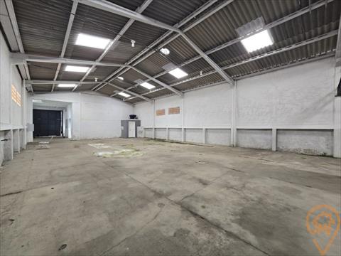 Barracão_galpão para venda no Boqueirao em Curitiba/PR com 618m² por R$ 1.900.000,00