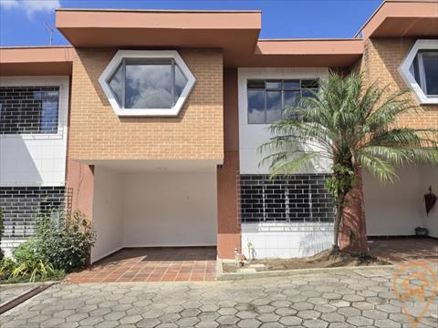 Sobrado para locação no Boqueirao em Curitiba/PR com 109m² por R$ 3.875,00