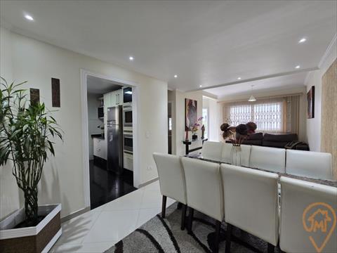 Sobrado para locação no bairro Uberaba em Curitiba/PR com 170m² por R$ 930.000,00