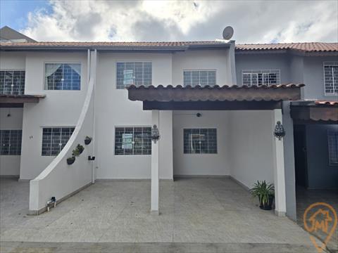 Sobrado para locação no Boqueirao em Curitiba/PR com 90m² por R$ 2.987,50