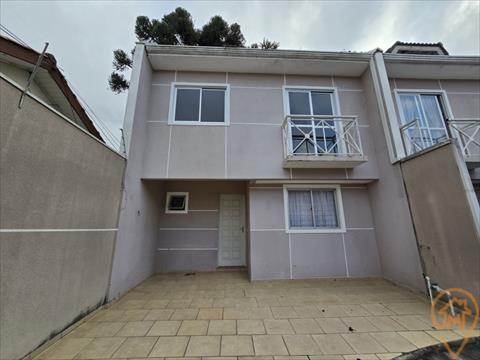 Sobrado para locação no Boqueirao em Curitiba/PR com 110m² por R$ 3.312,50