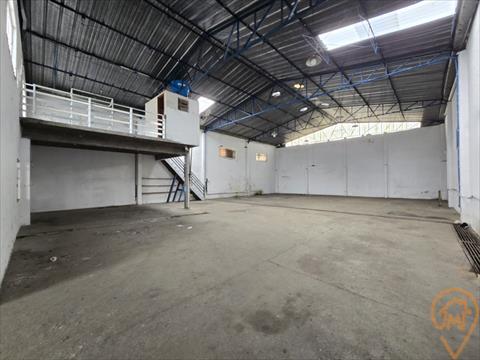 Barracão_galpão para locação no Boqueirao em Curitiba/PR com 550m² por R$ 12.250,00
