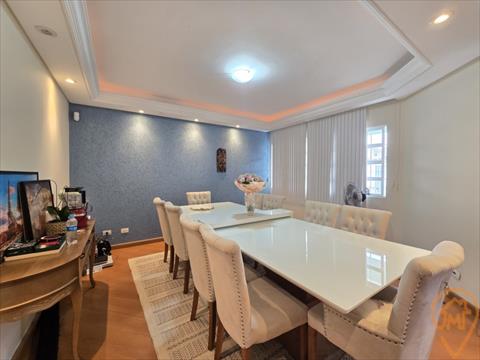 Casa Residencial para locação no bairro Hauer em Curitiba/PR com 220m² por R$ 1.750.000,00