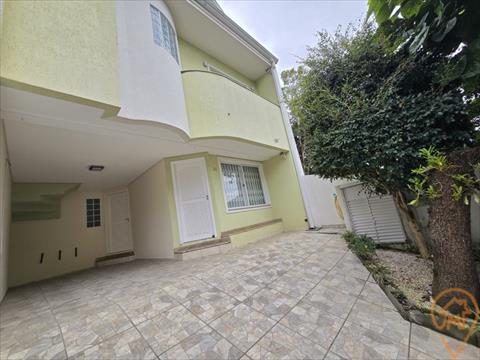 Sobrado para locação no bairro Xaxim em Curitiba/PR com 135m² por R$ 670.000,00