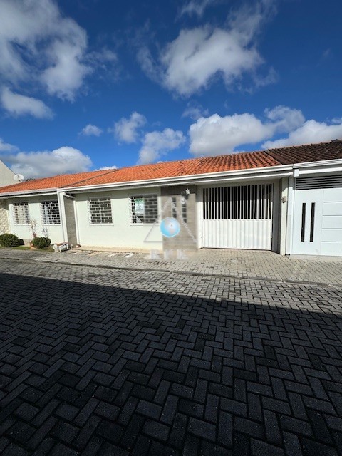 Residência para locacao no Alto Boqueirao em Curitiba com 75m² por R$ 2.750,00