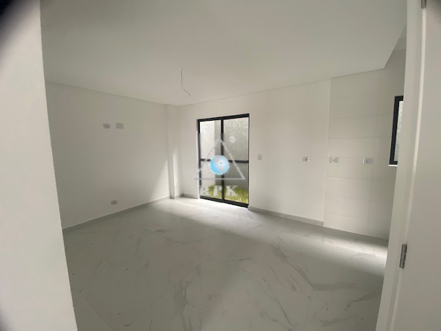 Sobrado para venda no Uberaba em Curitiba com 115,4m² por R$ 690.000,00