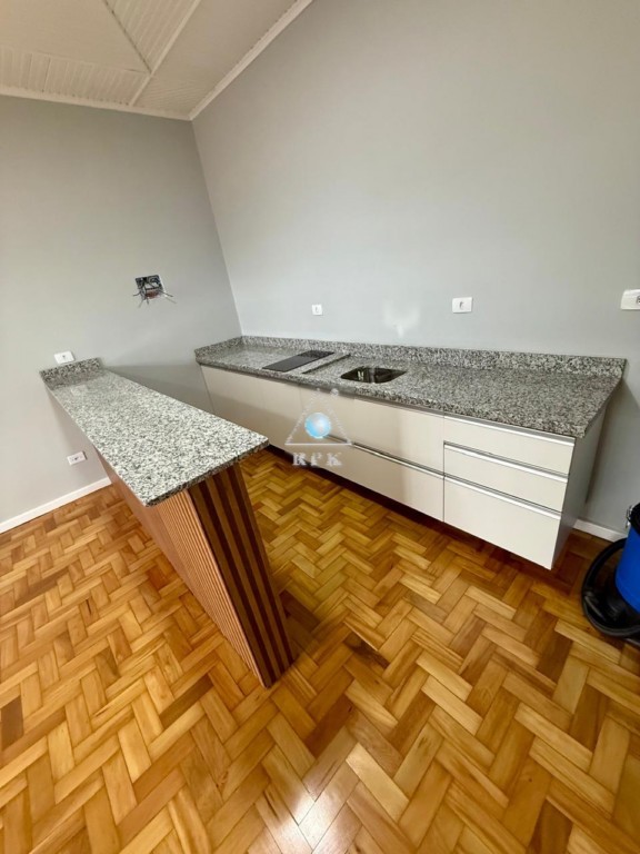 Kitinet para locacao no Hauer em Curitiba com 52m² por R$ 2.437,50