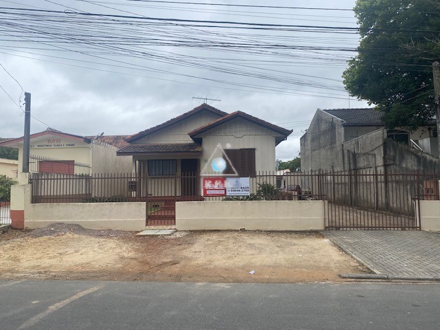 Residência para venda no Boqueirao em Curitiba com 770m² por R$ 1.000.000,00