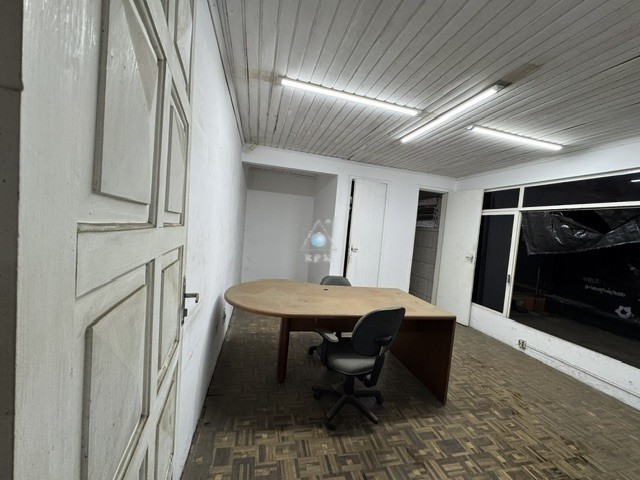 Barracão para venda no Uberaba em Curitiba com 540m² por R$ 1.090.000,00