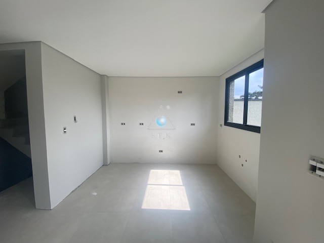Sobrado para venda no Pilarzinho em Curitiba com 173m² por R$ 970.000,00