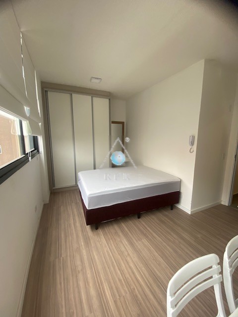 Apartamento para locacao no Agua Verde em Curitiba com 25m² por R$ 2.312,50