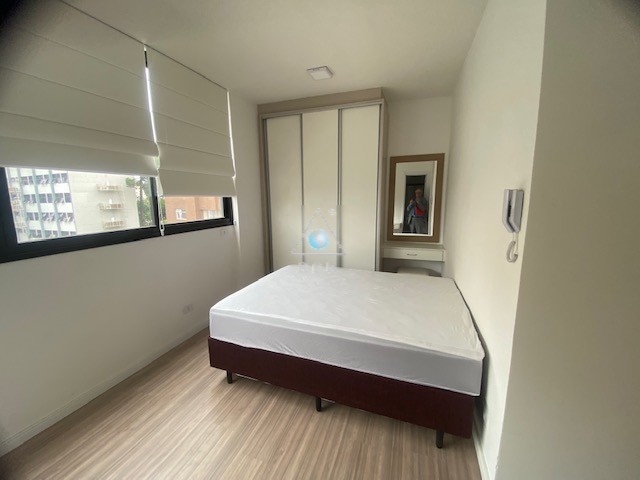 Apartamento para locacao no Agua Verde em Curitiba com 25m² por R$ 2.312,50