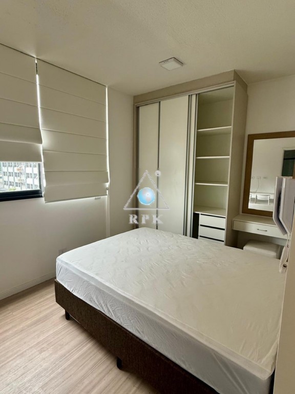 Apartamento para locacao no Agua Verde em Curitiba com 25m² por R$ 2.312,50