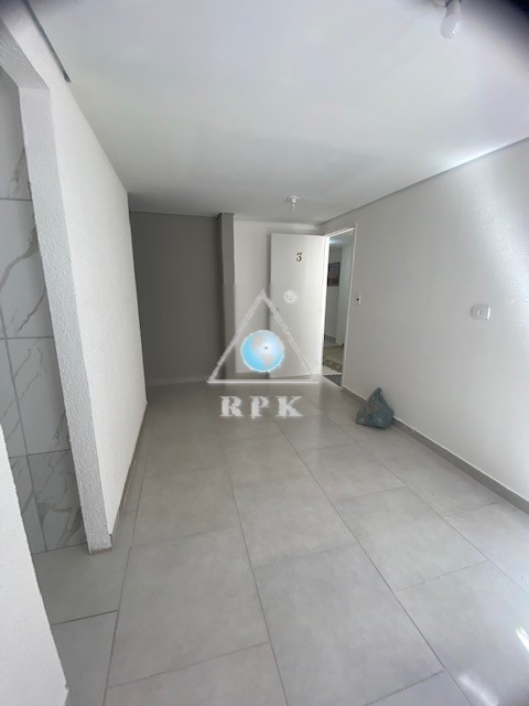 Kitinet para locacao no Butiatuvinha em Curitiba com 20m² por R$ 1.341,25
