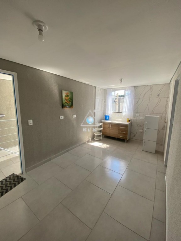 Kitinet para locacao no Butiatuvinha em Curitiba com 20m² por R$ 1.562,50
