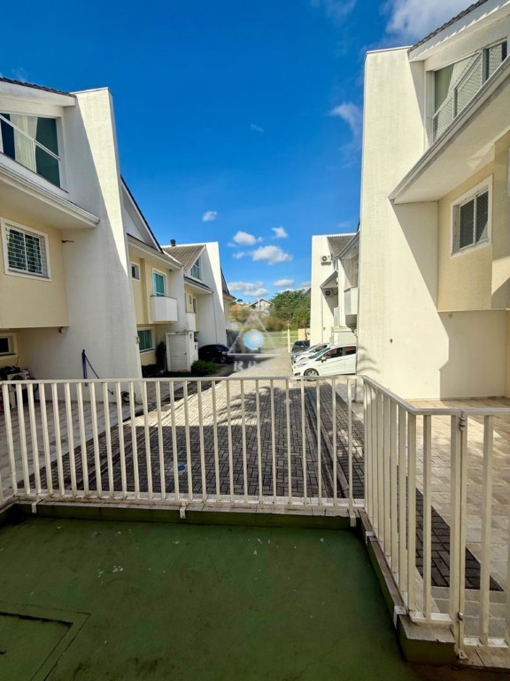 Sobrado para locacao no Jardim das Americas em Curitiba com 159m² por R$ 5.000,00