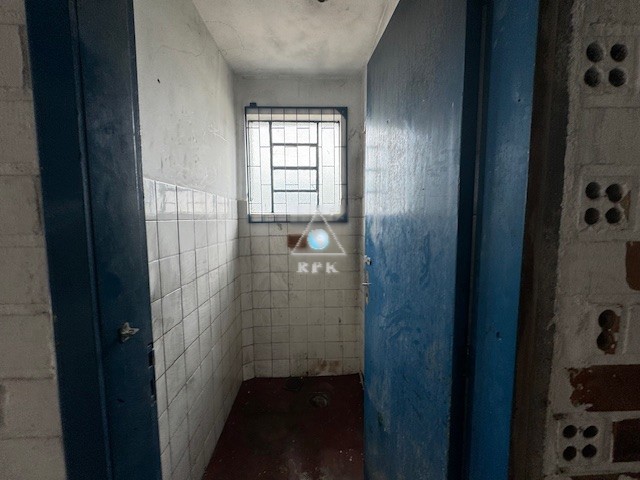 Barracão para venda no Hauer em Curitiba com 330m² por R$ 1.200.000,00