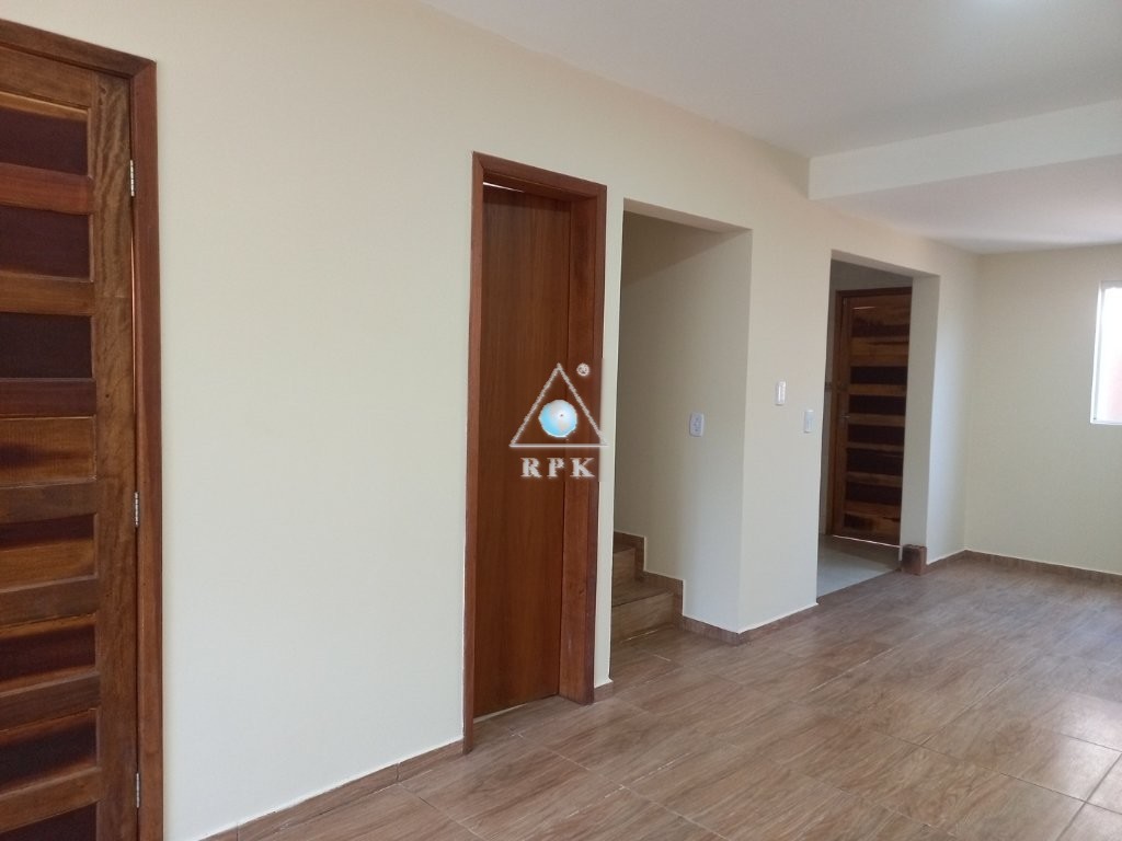 Sobrado para locacao no Butiatuvinha em Curitiba com 120m² por R$ 4.375,00