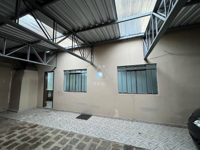 Kitinet para locacao no Reboucas em Curitiba com 45m² por R$ 1.562,50