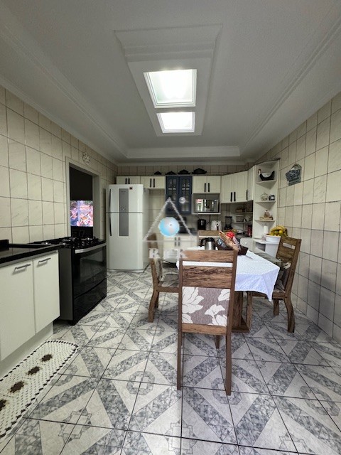 Sobrado para venda no Alto Boqueirao em Curitiba com 204m² por R$ 580.000,00