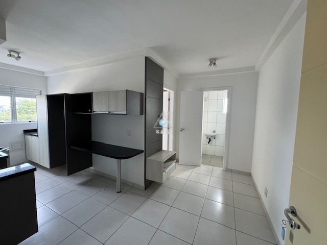 Apartamento para locacao no Reboucas em Curitiba com 40m² por R$ 1.687,50