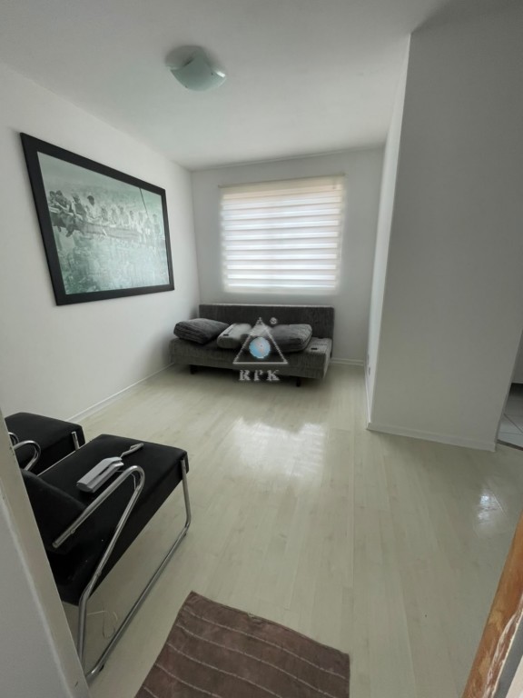 Apartamento para venda no Cristo Rei em Curitiba com 55m² por R$ 300.000,00