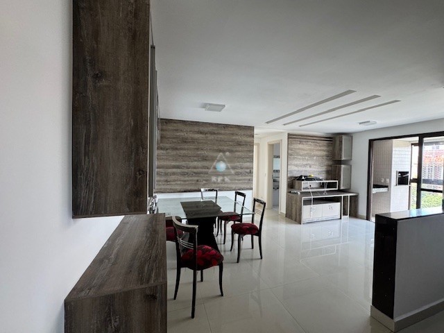 Apartamento para locacao no Reboucas em Curitiba com 133,31m² por R$ 4.187,50