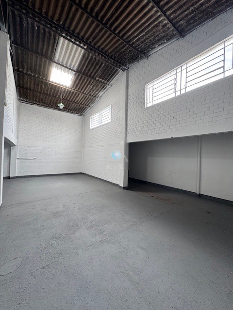 Barracão para locacao no Hauer em Curitiba com 480m² por R$ 15.000,00