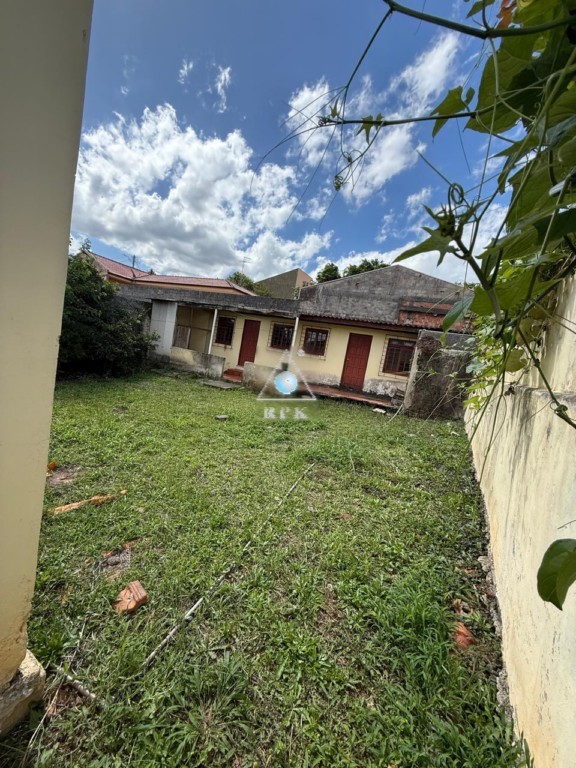 Terreno para venda no Lindoia em Curitiba com 384m² por R$ 520.000,00