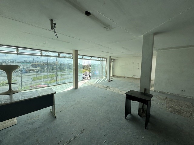 Barracão para locacao no Hauer em Curitiba com 740m² por R$ 22.500,00