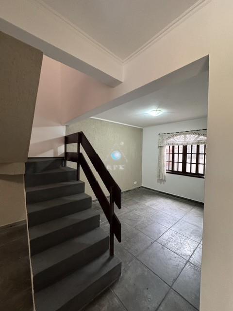 Sobrado para locacao no Uberaba em Curitiba com 140m² por R$ 3.875,00