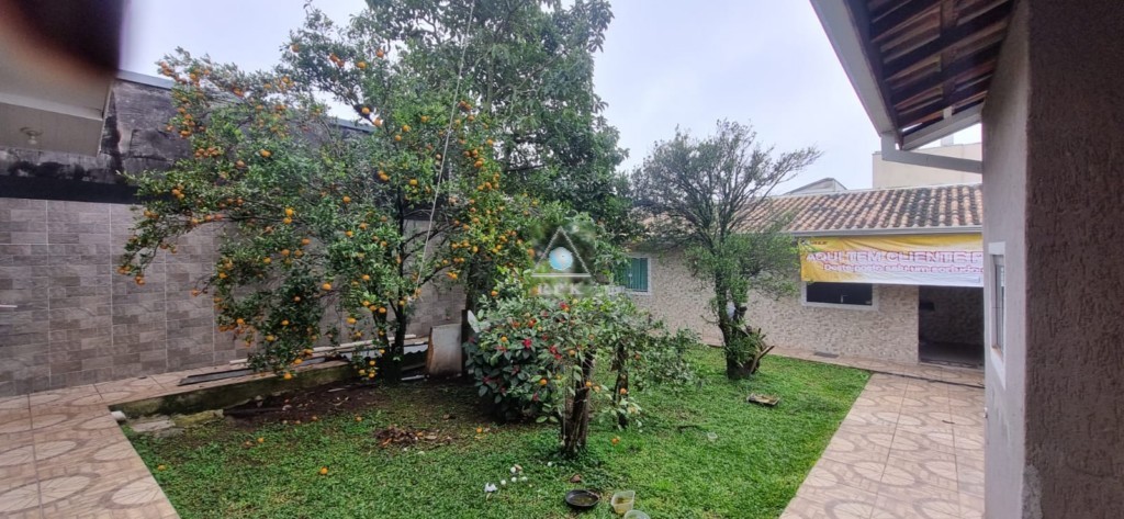 Residência para venda no Xaxim em Curitiba com 390m² por R$ 900.000,00