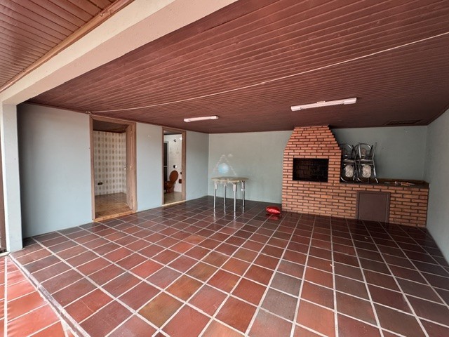 Residência para locacao no Santa Felicidade em Curitiba com 207m² por R$ 3.500,00