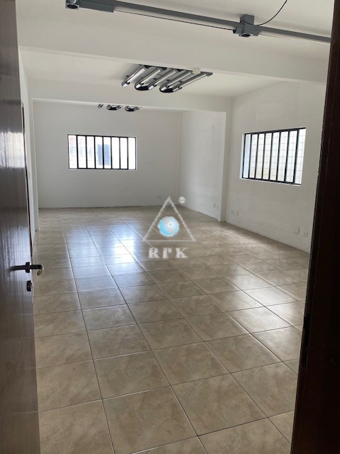 Conjunto Comercial para locacao no Reboucas em Curitiba com 200m² por R$ 5.625,00