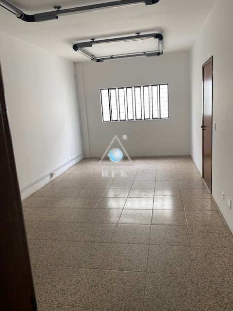 Conjunto Comercial para locacao no Reboucas em Curitiba com 200m² por R$ 5.625,00