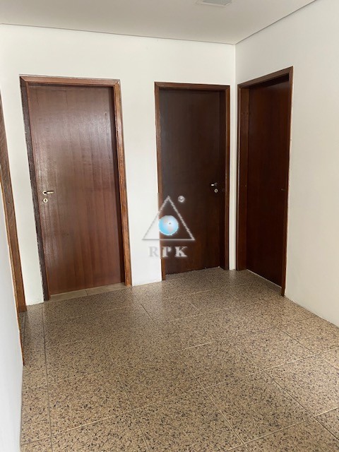 Conjunto Comercial para locacao no Reboucas em Curitiba com 200m² por R$ 5.625,00