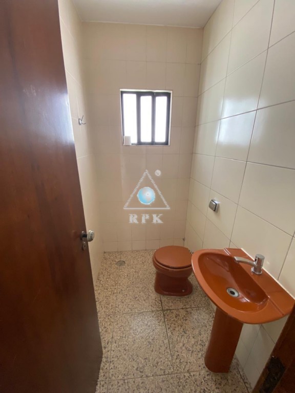 Sala Comercial para locacao no Reboucas em Curitiba com 200m² por R$ 6.625,00