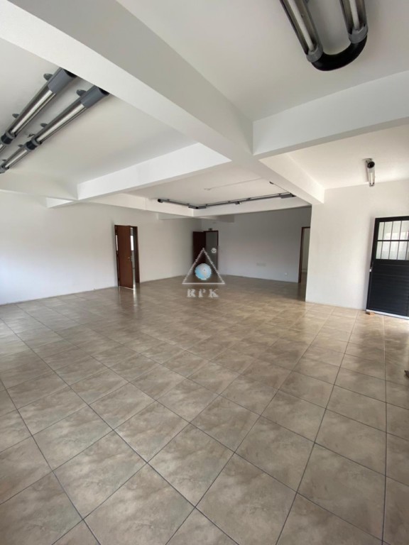 Sala para locacao no Reboucas em Curitiba com 200m² por R$ 5.937,50