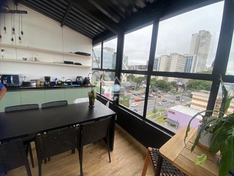Apartamento para locacao no Agua Verde em Curitiba com 25m² por R$ 3.125,00