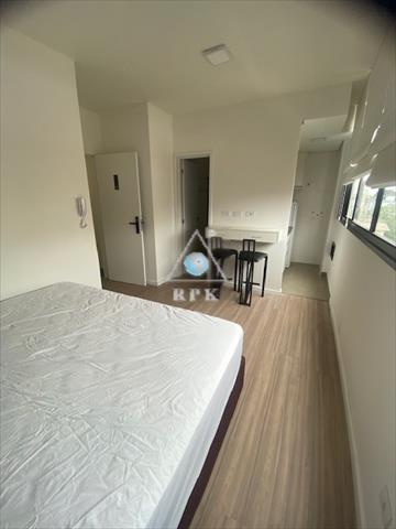 Apartamento para locacao no Agua Verde em Curitiba com 25m² por R$ 2.187,50