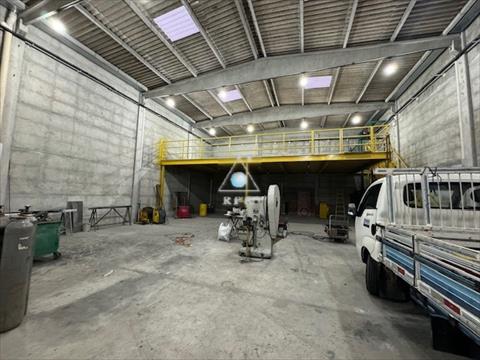 Barracão para locacao no Boqueirao em Curitiba com 750m² por R$ 18.750,00