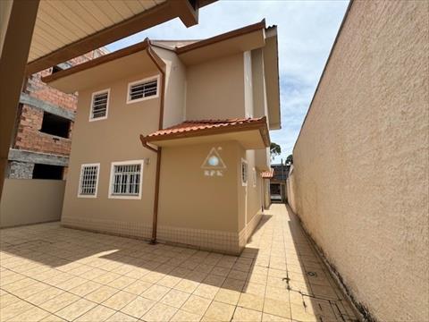 Residência para venda no Reboucas em Curitiba com 370m² por R$ 950.000,00