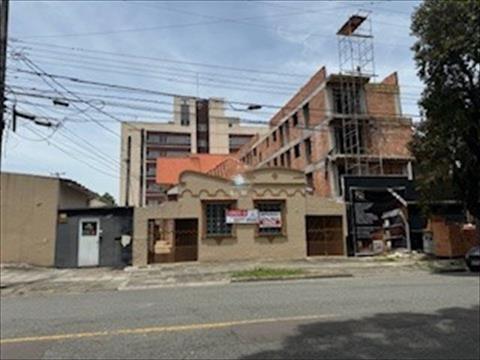 Residência para venda no Reboucas em Curitiba com 370m² por R$ 950.000,00