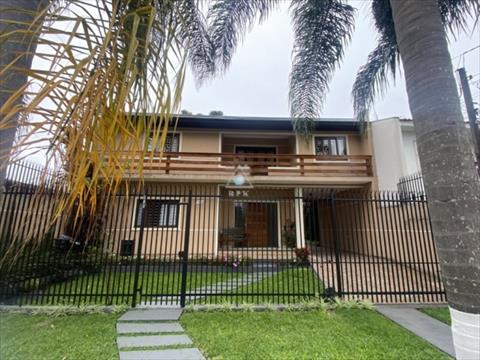 Residência para locacao no Fanny em Curitiba com 90m² por R$ 4.375,00