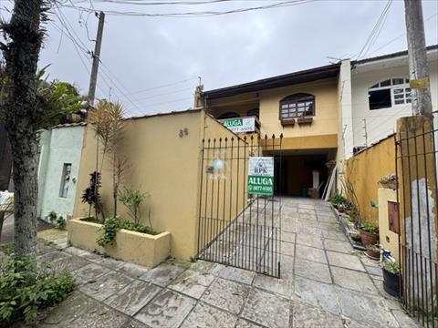 Sobrado para locacao no Uberaba em Curitiba com 140m² por R$ 4.375,00