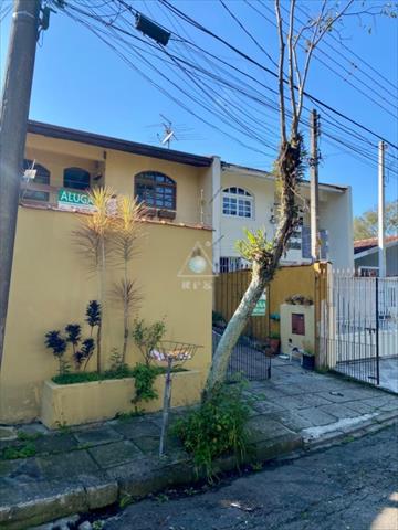 Sobrado para locacao no Uberaba em Curitiba com 140m² por R$ 3.875,00
