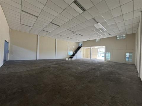 Barracão para locacao no Boqueirao em Curitiba com 600m² por R$ 20.000,00